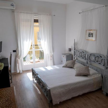 Beautiful Floral Apartment On Navigli Mediolan Zewnętrze zdjęcie
