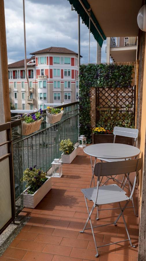 Beautiful Floral Apartment On Navigli Mediolan Zewnętrze zdjęcie