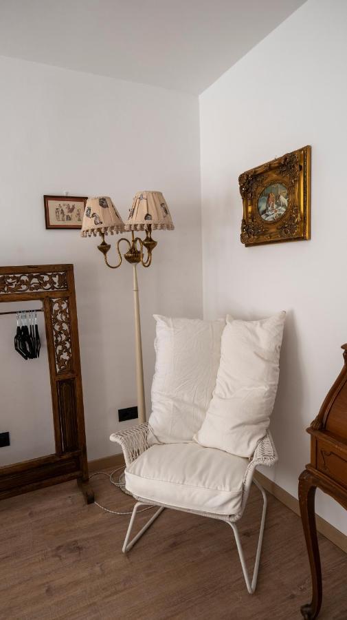 Beautiful Floral Apartment On Navigli Mediolan Zewnętrze zdjęcie